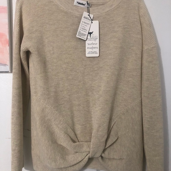 Sweater - Picture 1 of 5